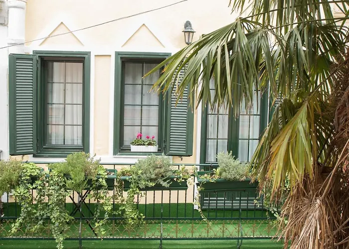 Isidorou Suite Xanthi